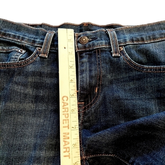 Levi's Women's Jean Shorts Size 28 Mid Thigh Stretch Denim Classic Red Tag EUC - Picture 9 of 13